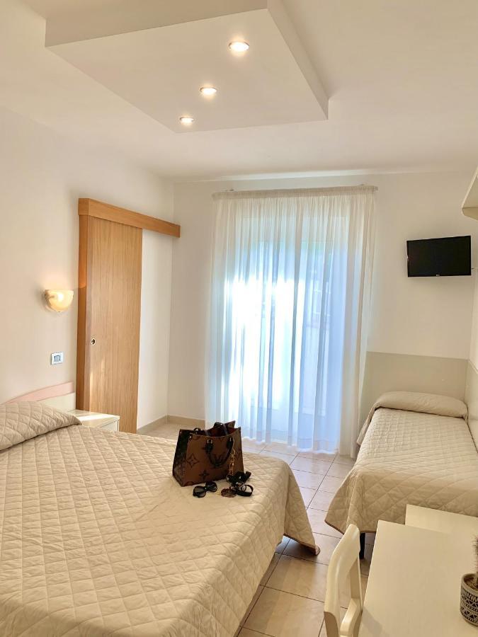 Hotel Sirena - Servizio Spiaggia Inclusive Peschici Extérieur photo