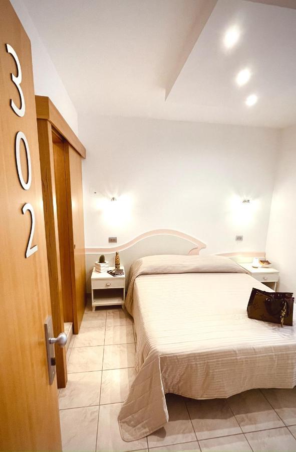 Hotel Sirena - Servizio Spiaggia Inclusive Peschici Extérieur photo